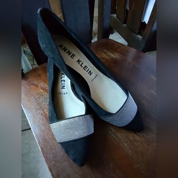 Anne Klein Black Suede and Silver Rhinestone Low Heels 7.5 - Picture 2 of 6